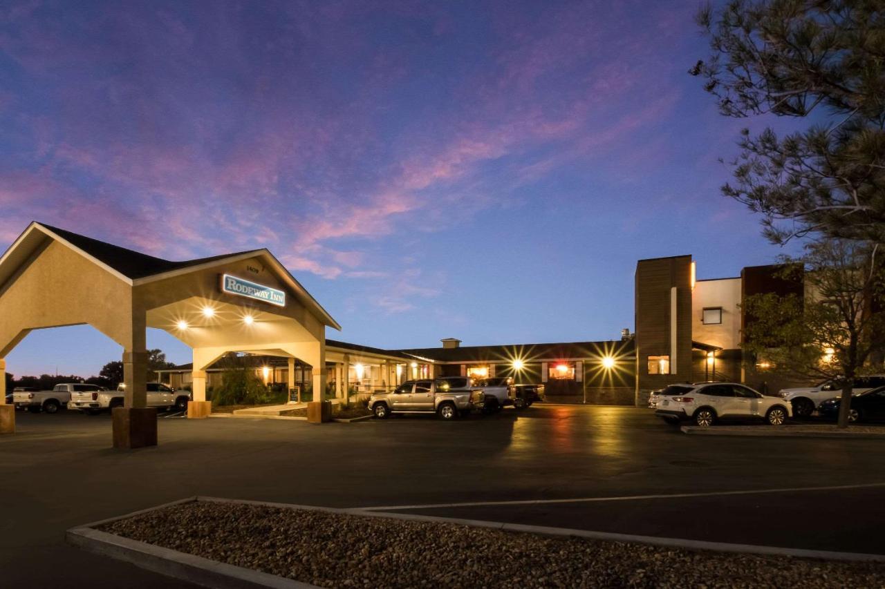 Rodeway Inn Fort Morgan Bagian luar foto