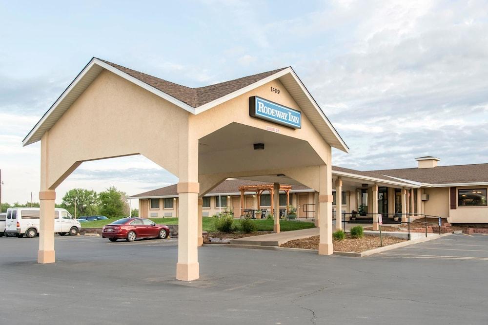 Rodeway Inn Fort Morgan Bagian luar foto